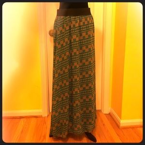 Lularoe Lucy skirt